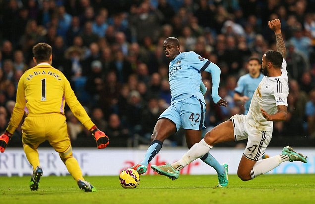 City Gulung Swansea 2-1 Berkat Gol Penentu Yaya Toure